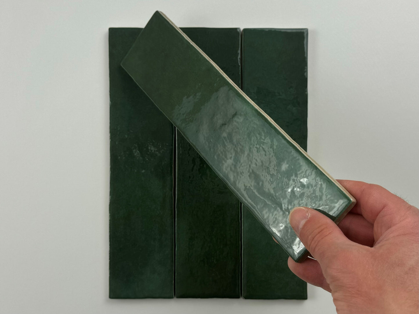Trend tegels donker groen glans 6x24,6 - WDtegels